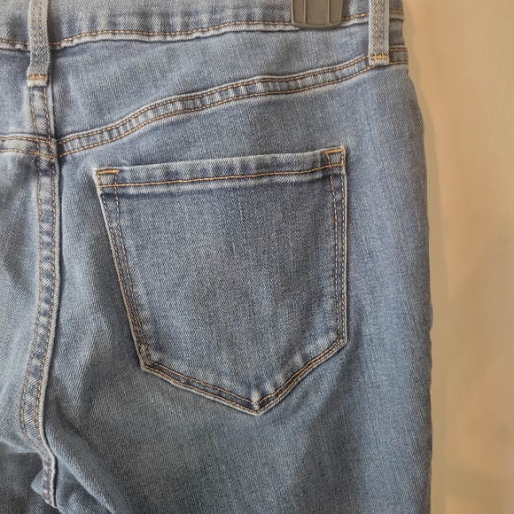 Old Navy Pop Icon Skinny Jeans - Picture 3 of 8